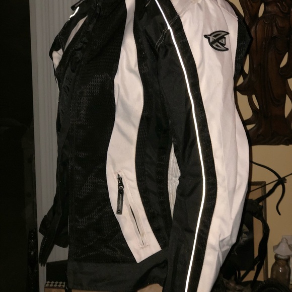 Women’s motorcycle jacket - Picture 1 of 6